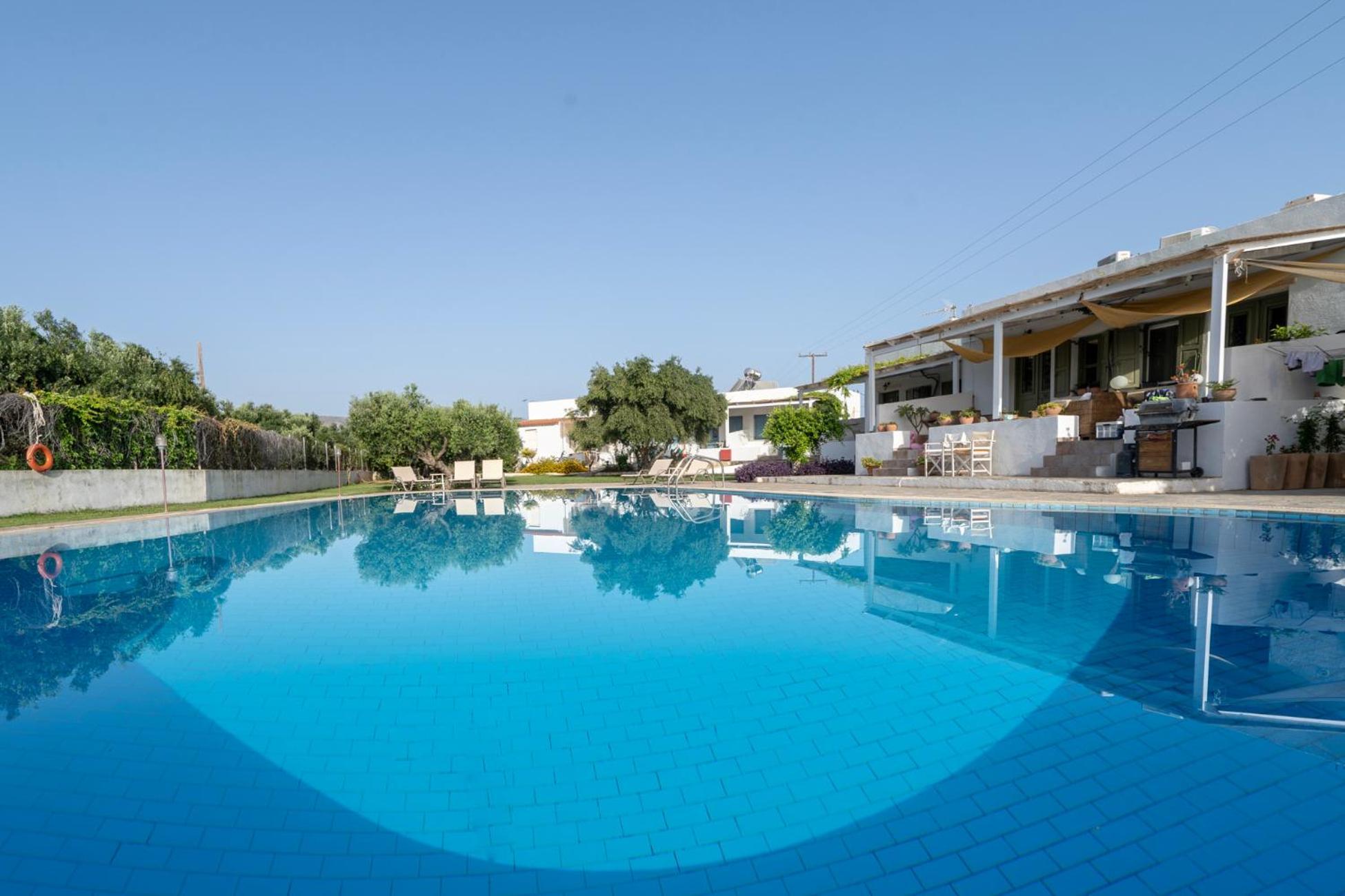 Aeolus Pool Apts Palekastro Buitenkant foto